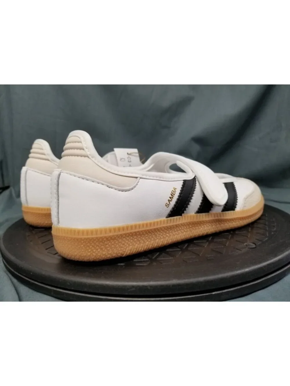 Adidas Samba Jane J Sneakers JR7436 White Alumina Gum Girls Size 4 NEW IN BOX !